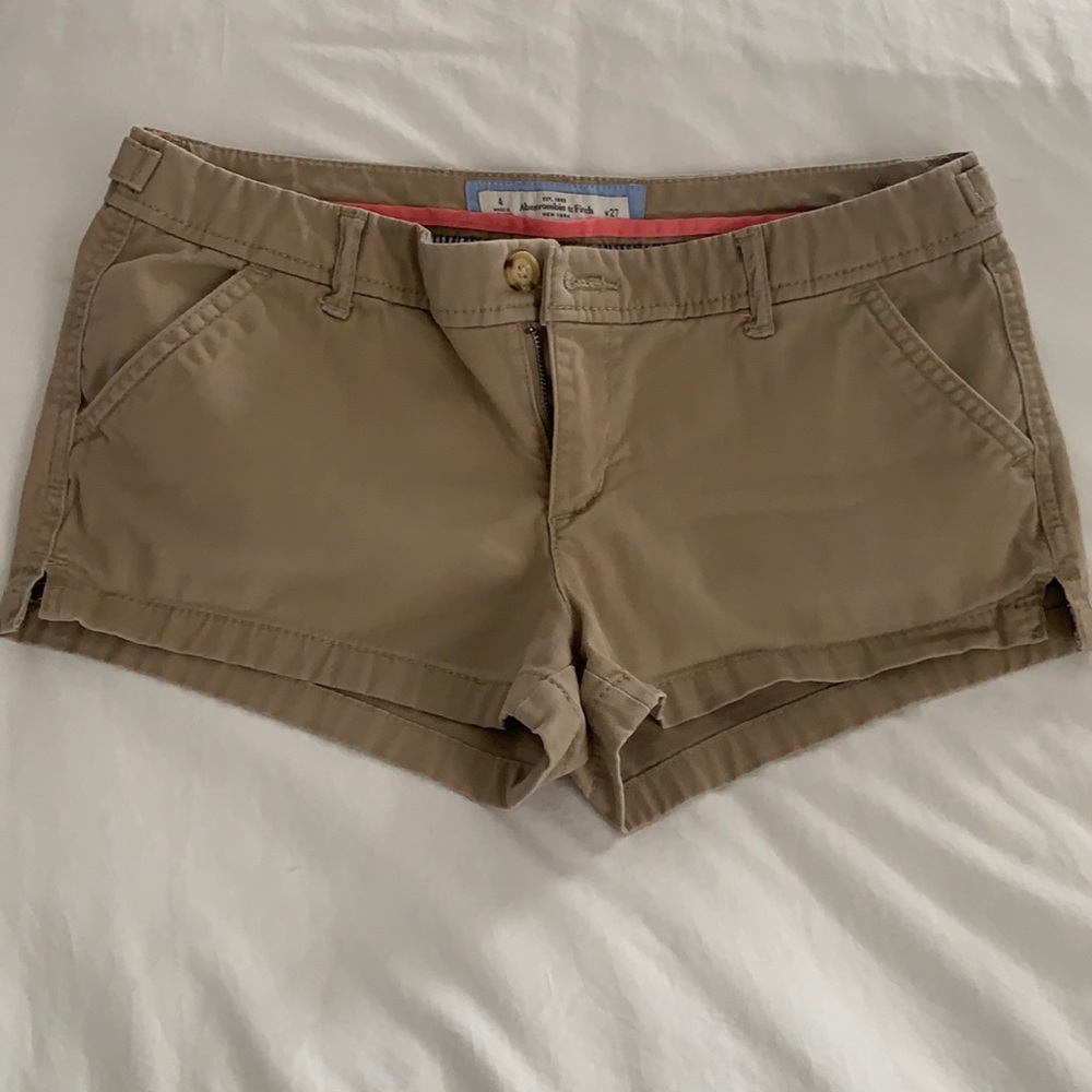 Abercrombie & Fitch Khaki shorts